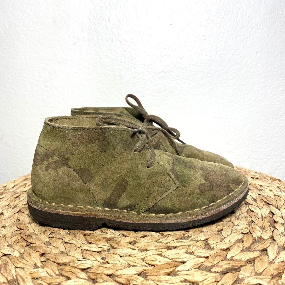 J crew crewcuts mcallister green camo chukka toddler suede